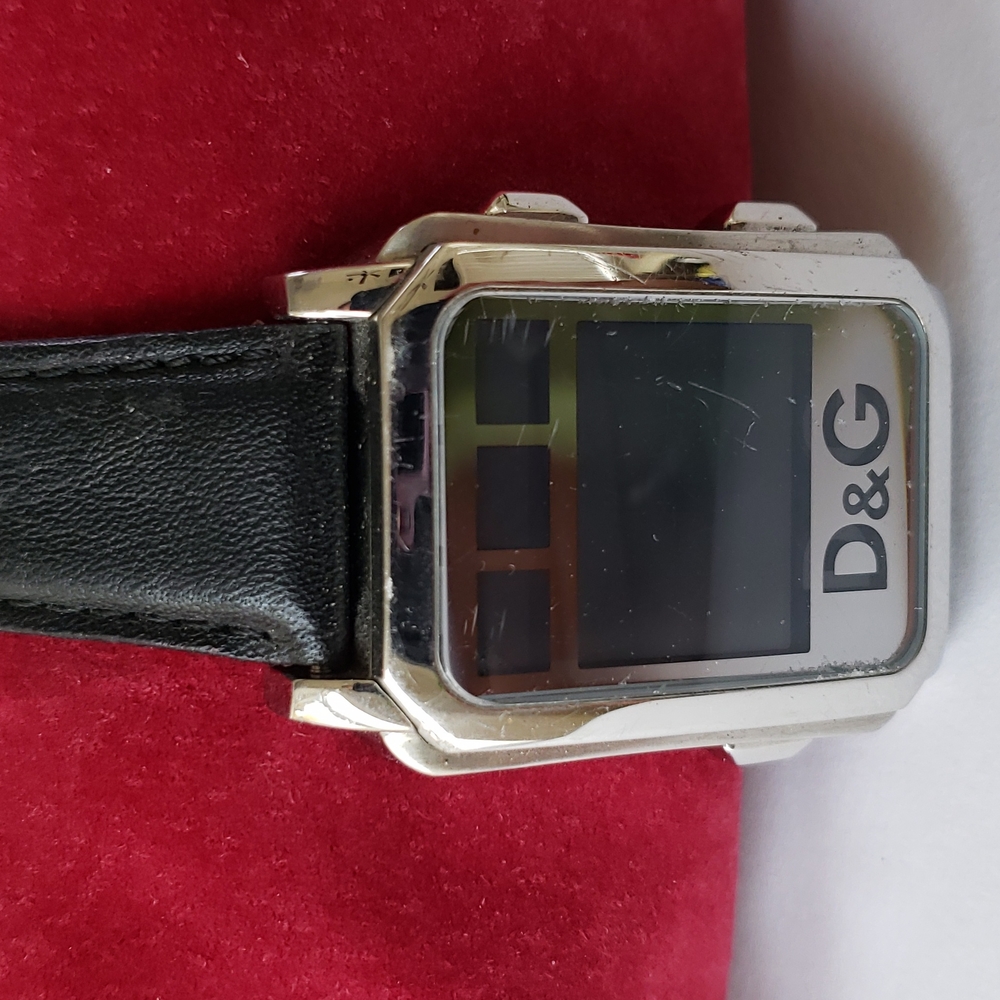Authentic D&G WATCH ⌚ - Picture 3 of 11